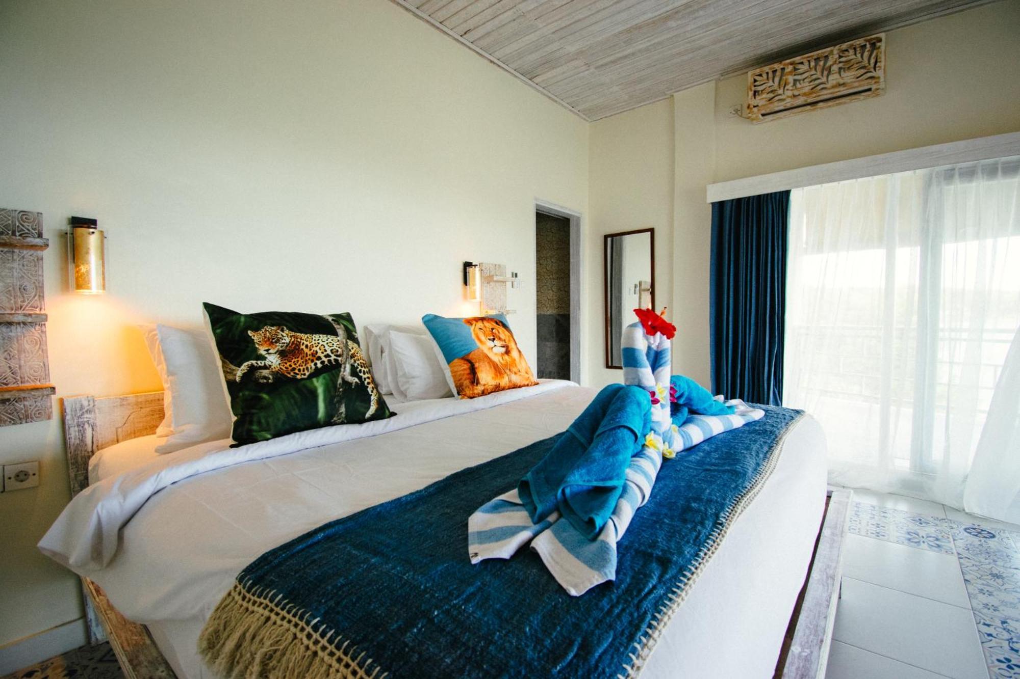 Nusa View - Oceanfront Rentals Lembongan Exteriör bild