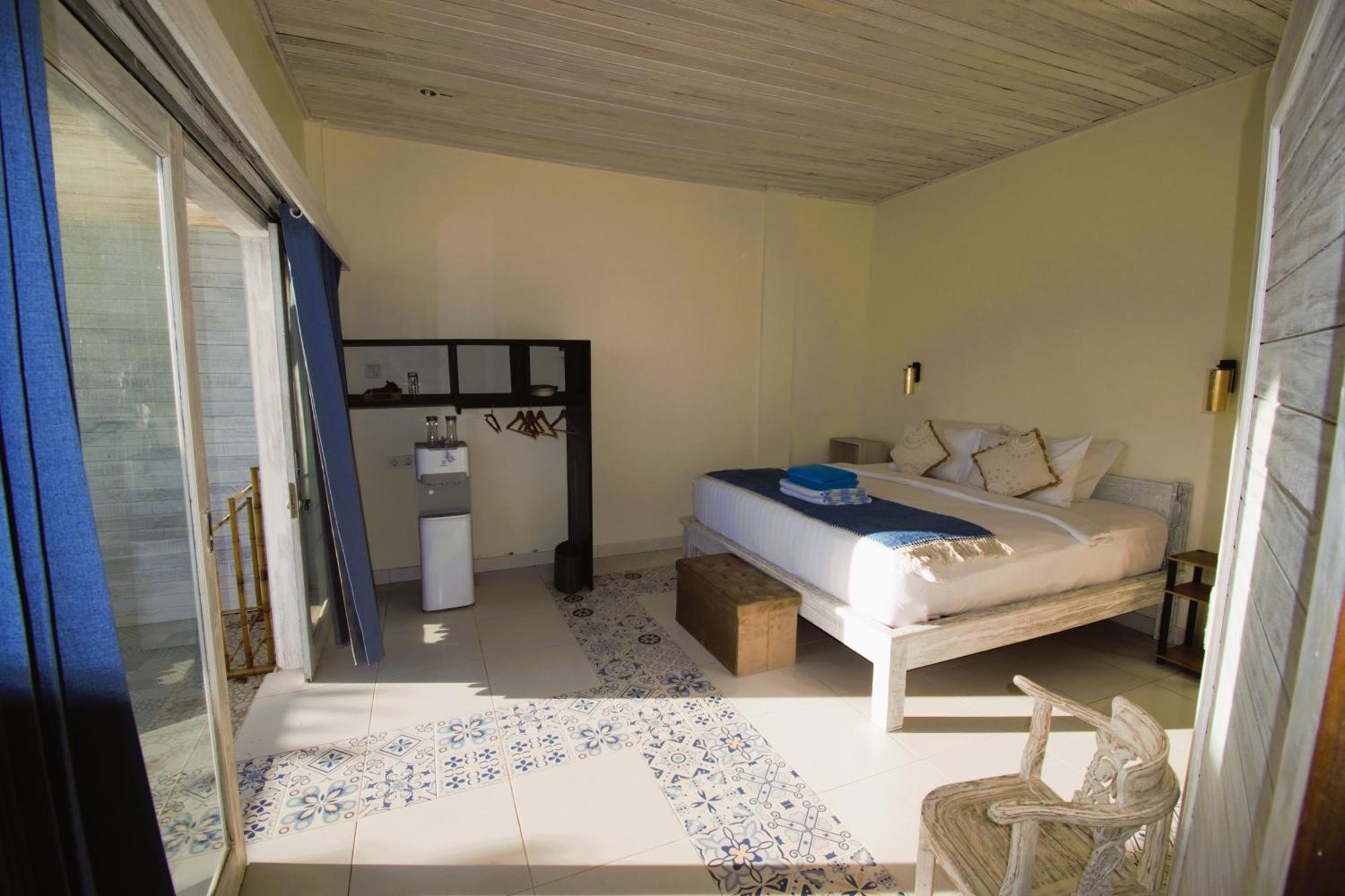 Nusa View - Oceanfront Rentals Lembongan Exteriör bild